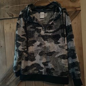 Ladies pullover jacket